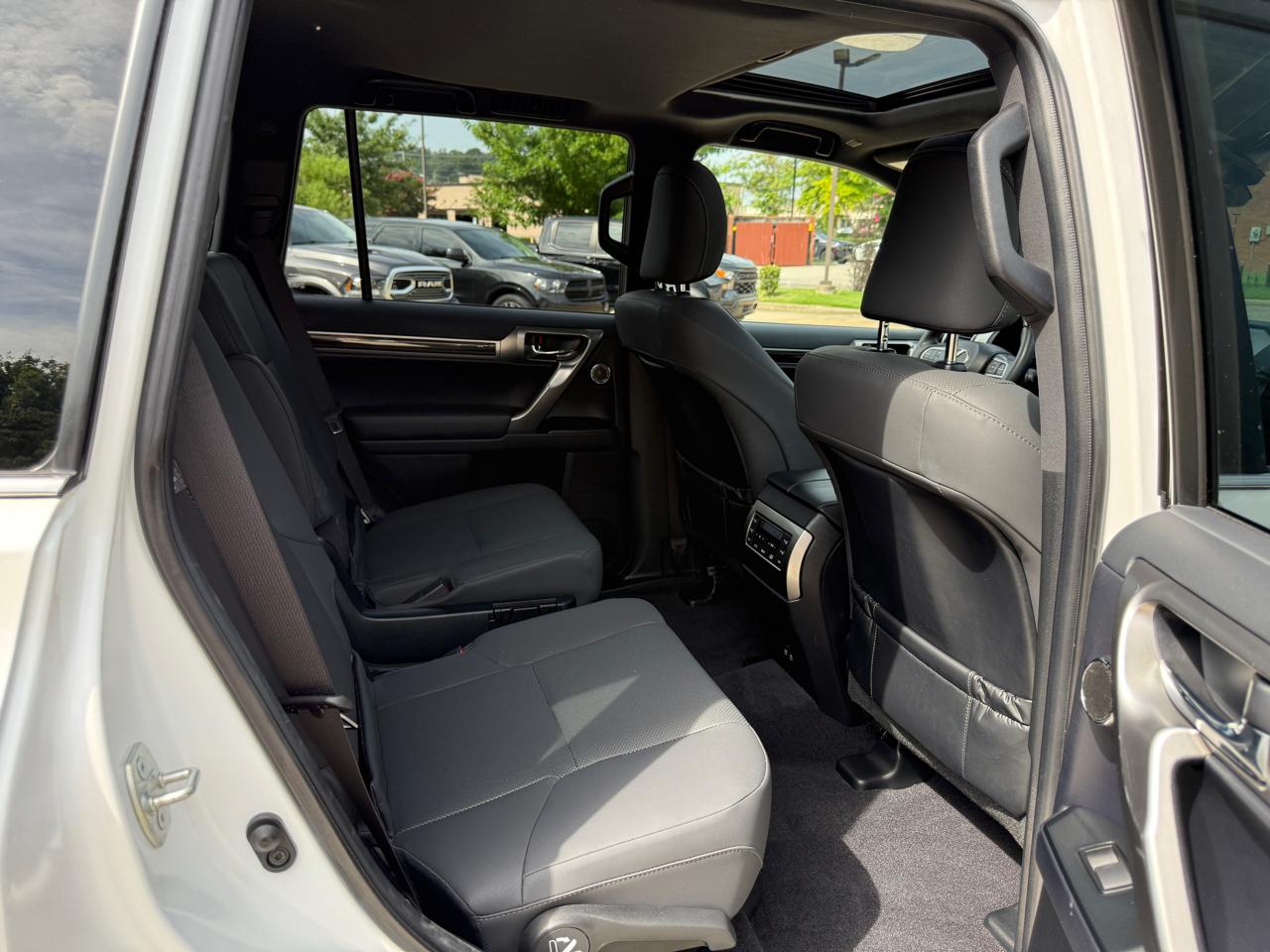 Lexus GX 460 4WD 4dr Premium 2023