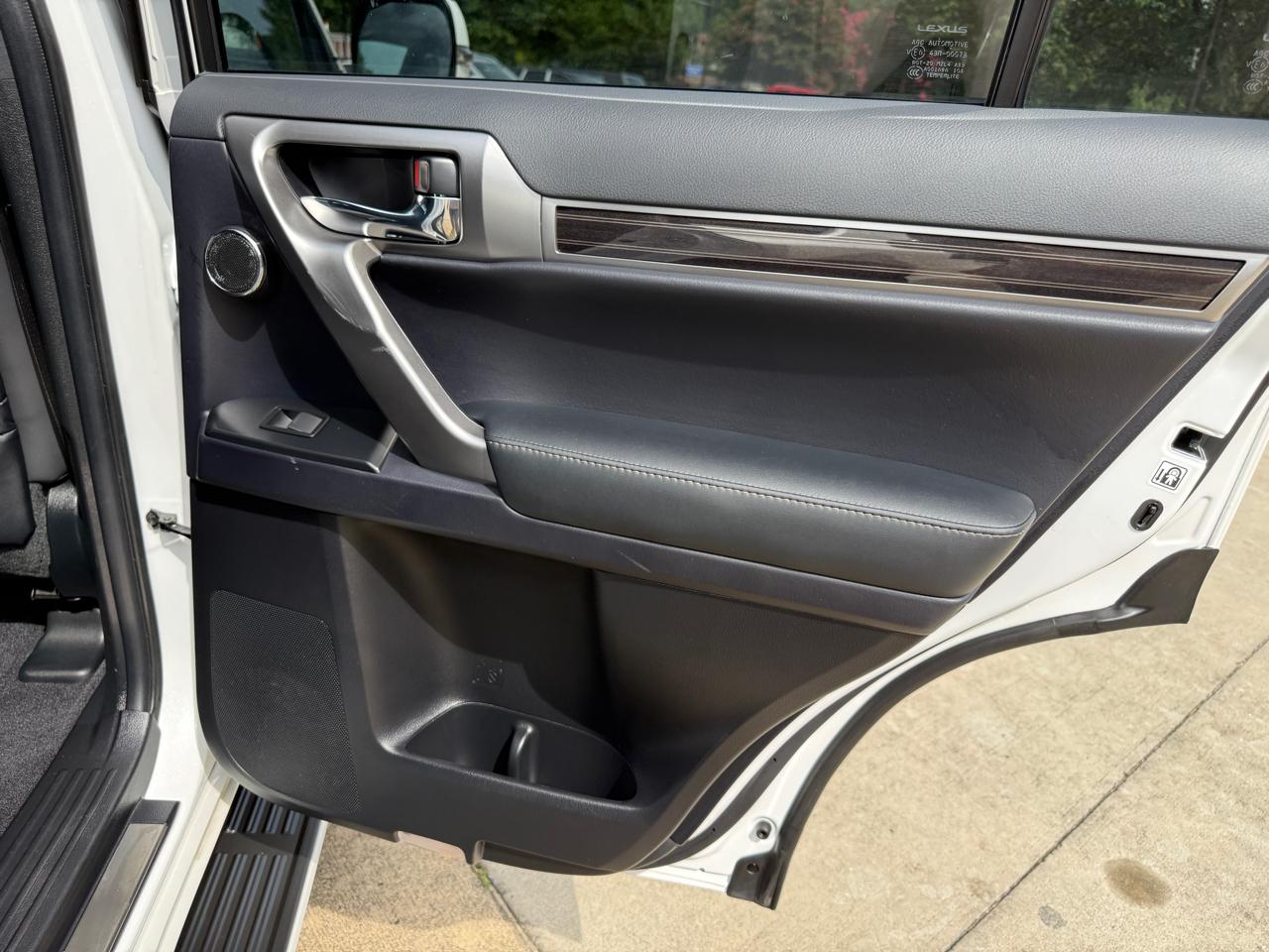 Lexus GX 460 4WD 4dr Premium 2023