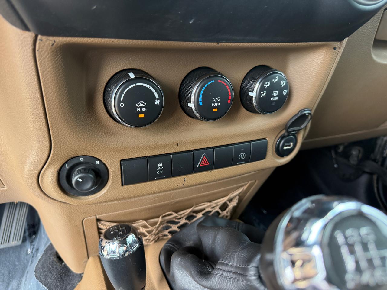 Jeep Wrangler Unlimited Rubicon 4WD 2015