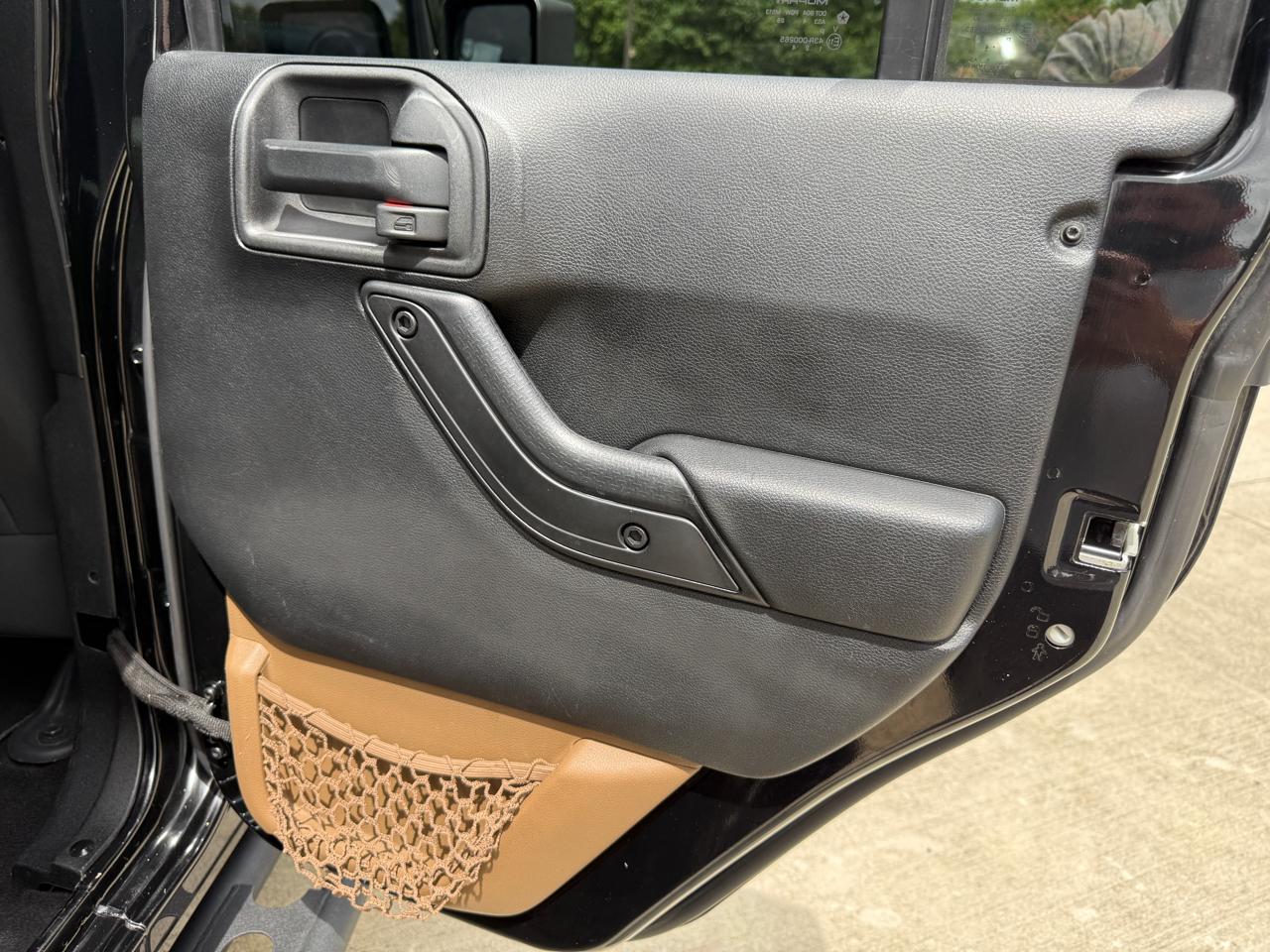 Jeep Wrangler Unlimited Rubicon 4WD 2015