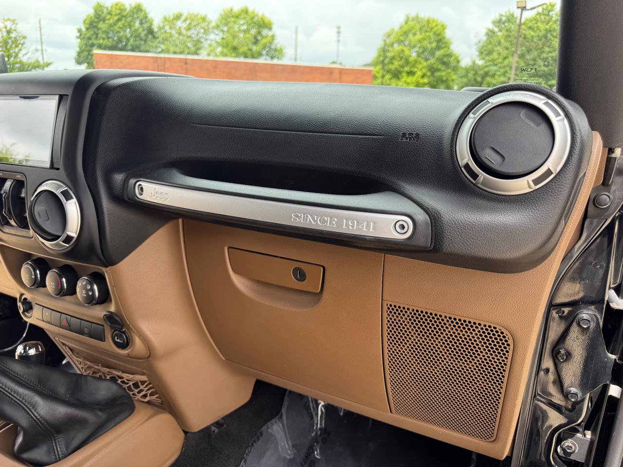 Jeep Wrangler Unlimited Rubicon 4WD 2015