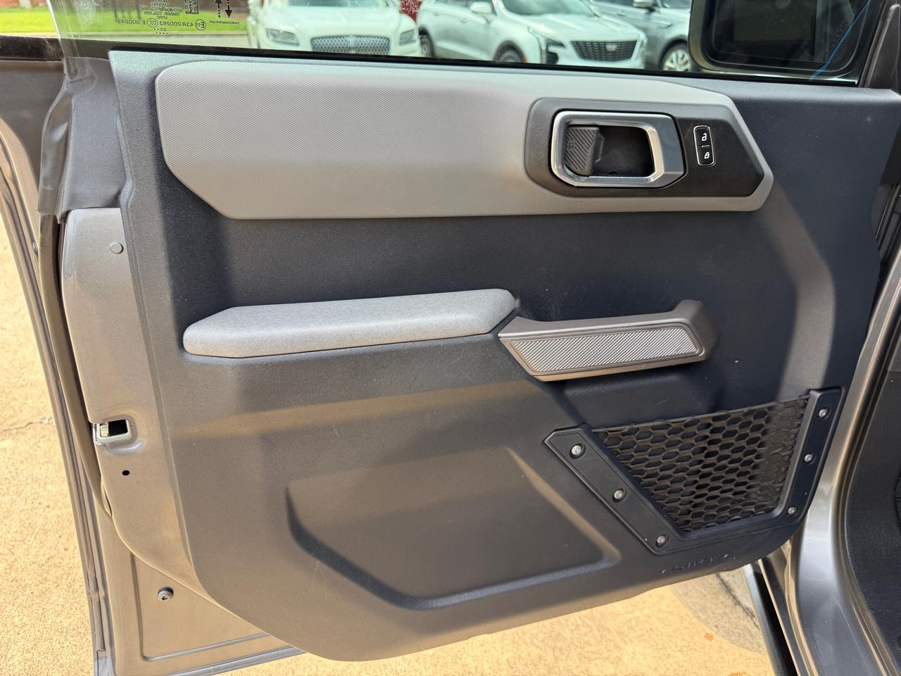 Ford Bronco Black Diamond 4-Door 2023