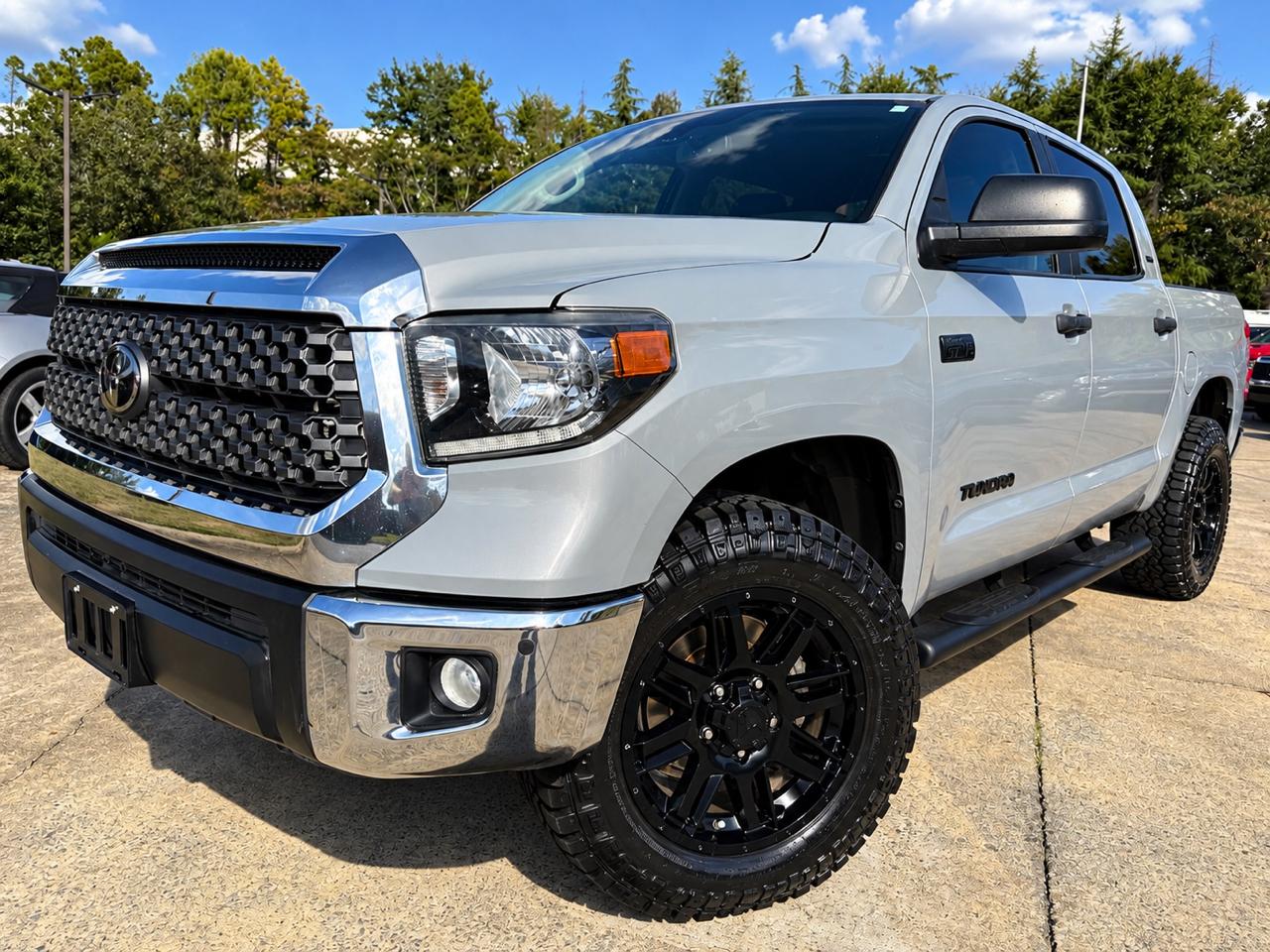 Toyota Tundra SR5 5.7L V8 CrewMax 4WD 2021