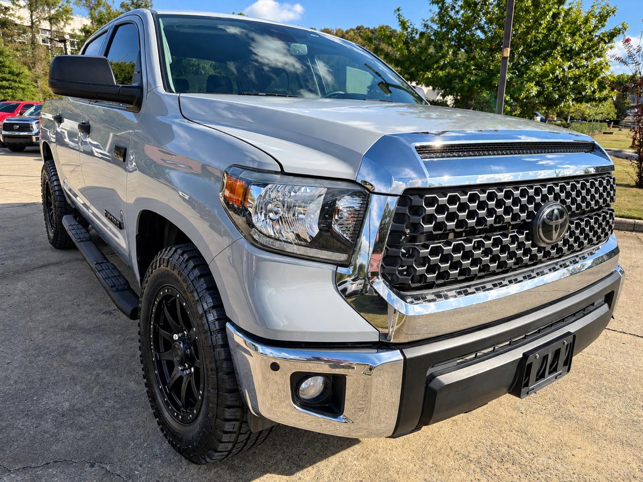 Toyota Tundra SR5 5.7L V8 CrewMax 4WD 2021