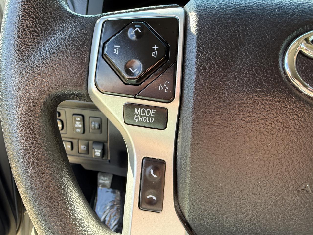 Toyota Tundra SR5 5.7L V8 CrewMax 4WD 2021