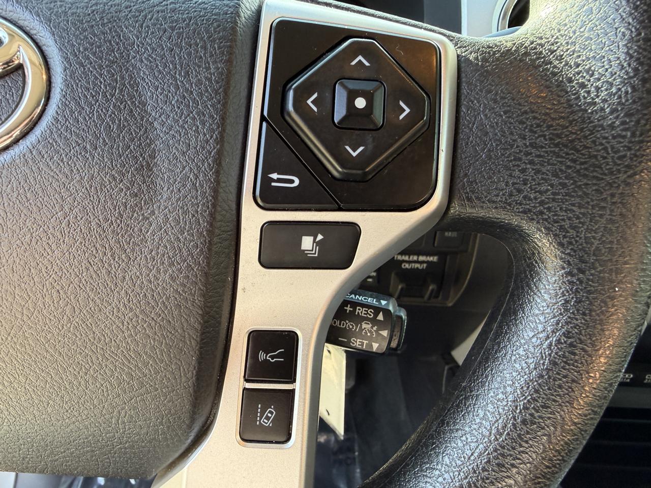 Toyota Tundra SR5 5.7L V8 CrewMax 4WD 2021