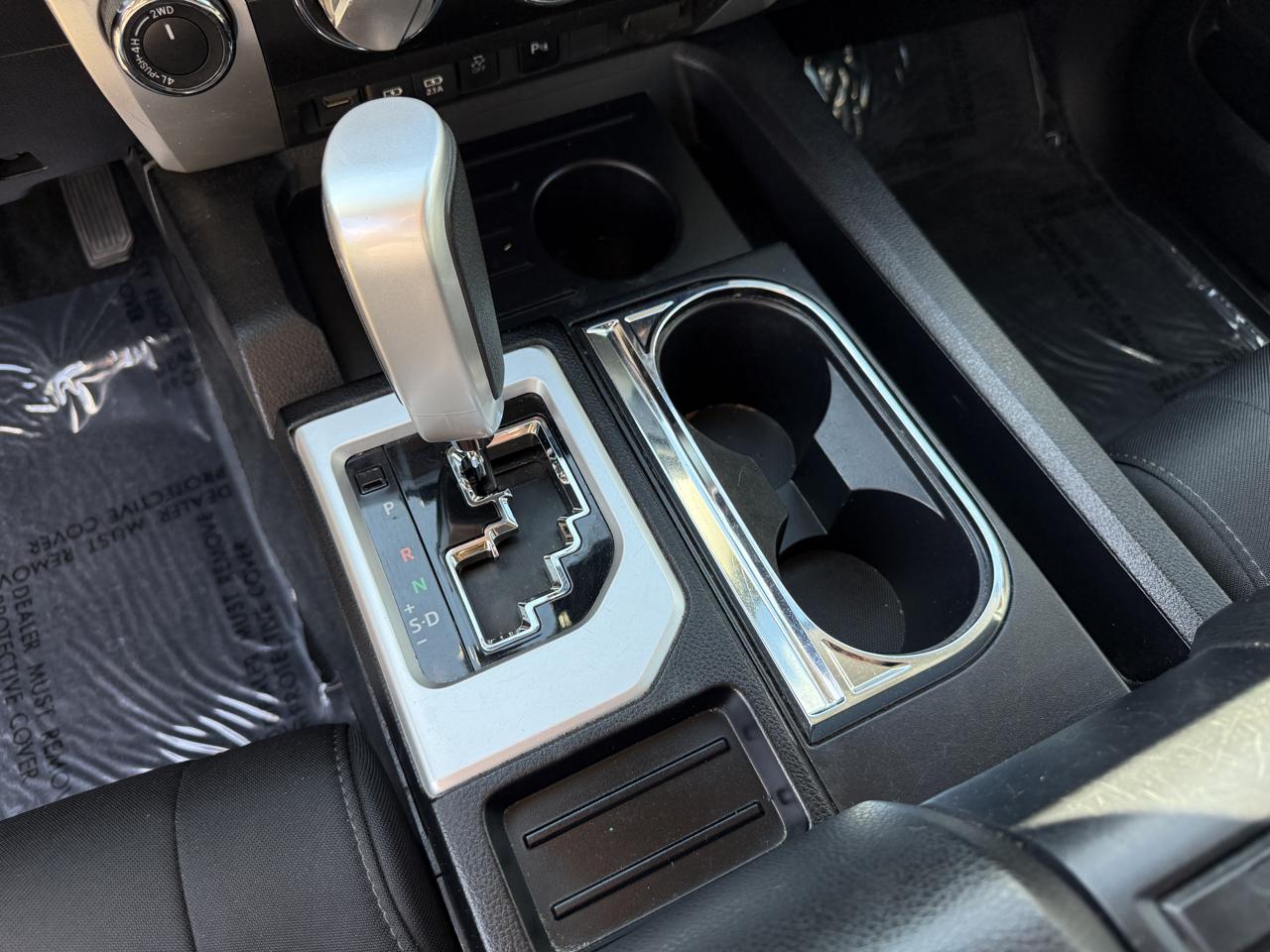 Toyota Tundra SR5 5.7L V8 CrewMax 4WD 2021