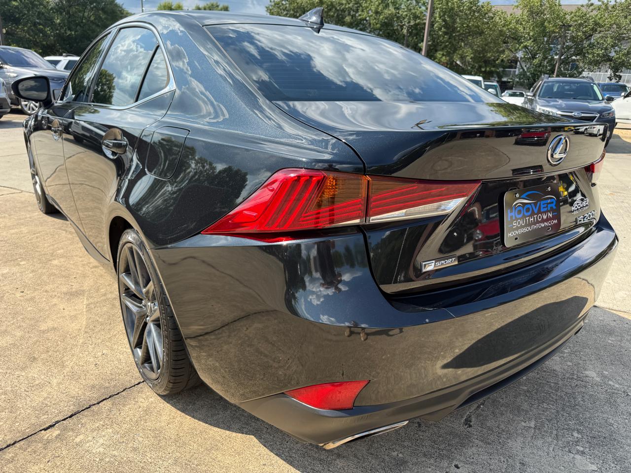 Lexus IS  2017