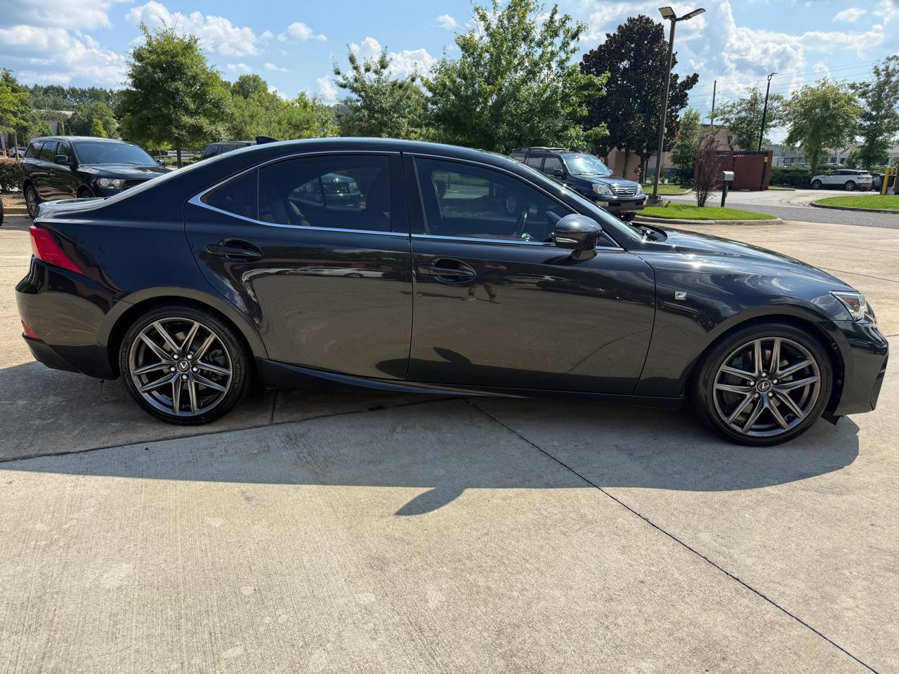 Lexus IS  2017
