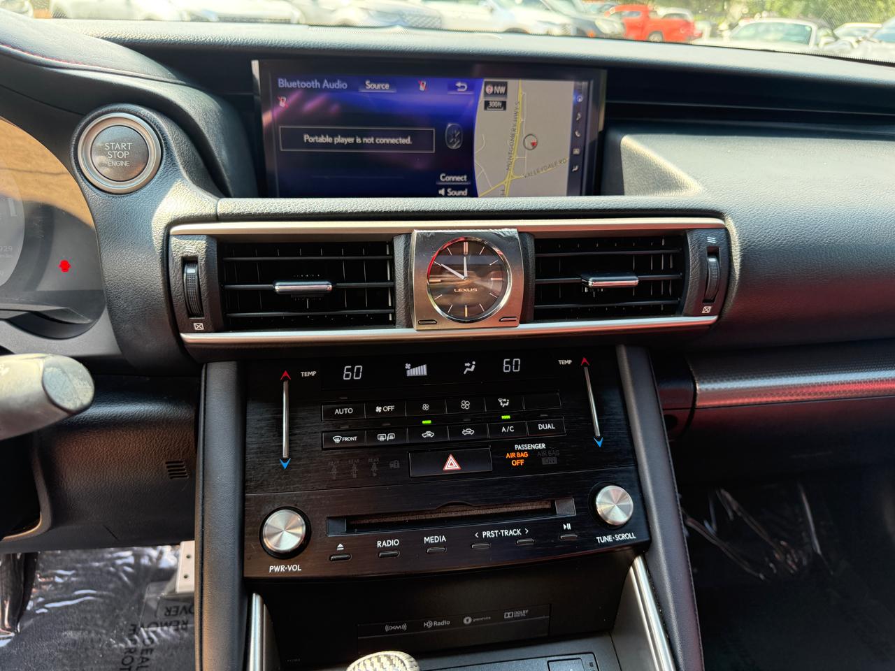 Lexus IS  2017