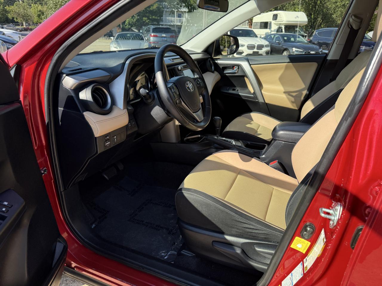 Toyota RAV4 XLE AWD 2016