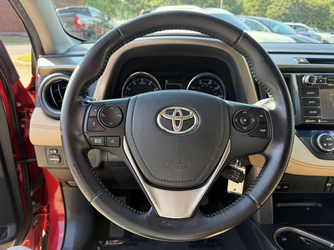 Toyota RAV4 XLE AWD 2016