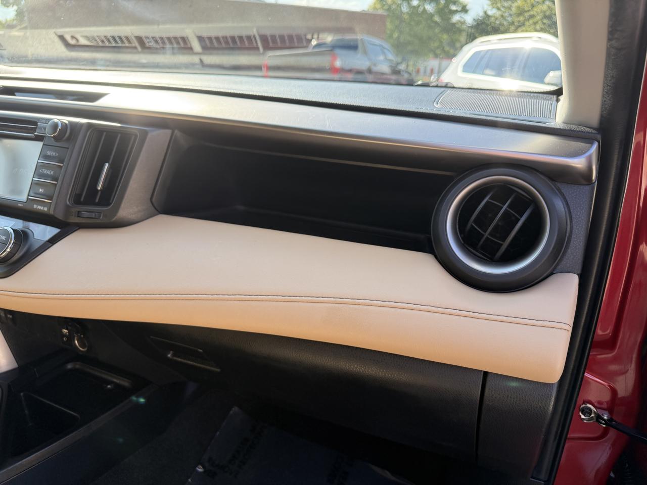 Toyota RAV4 XLE AWD 2016