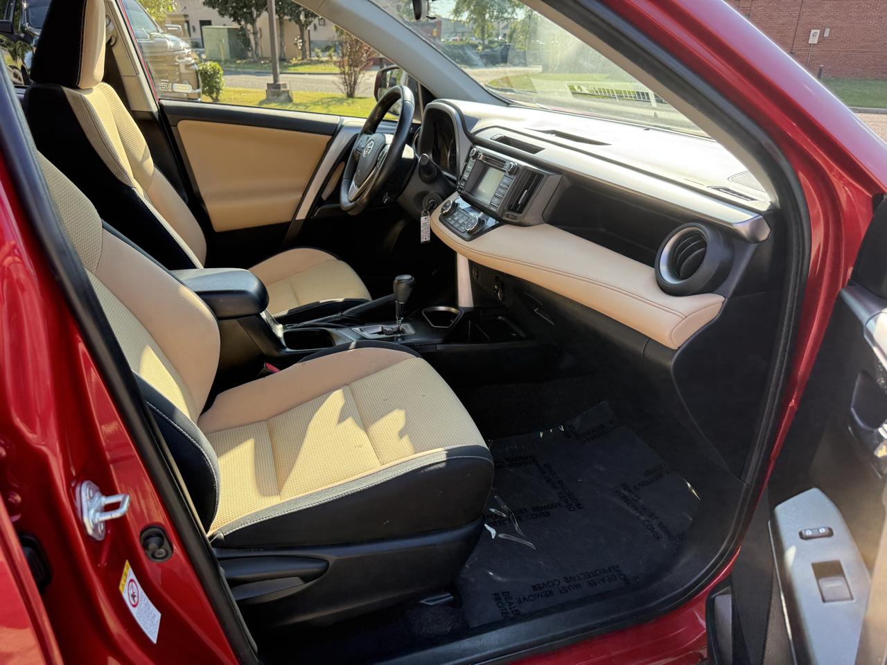 Toyota RAV4 XLE AWD 2016