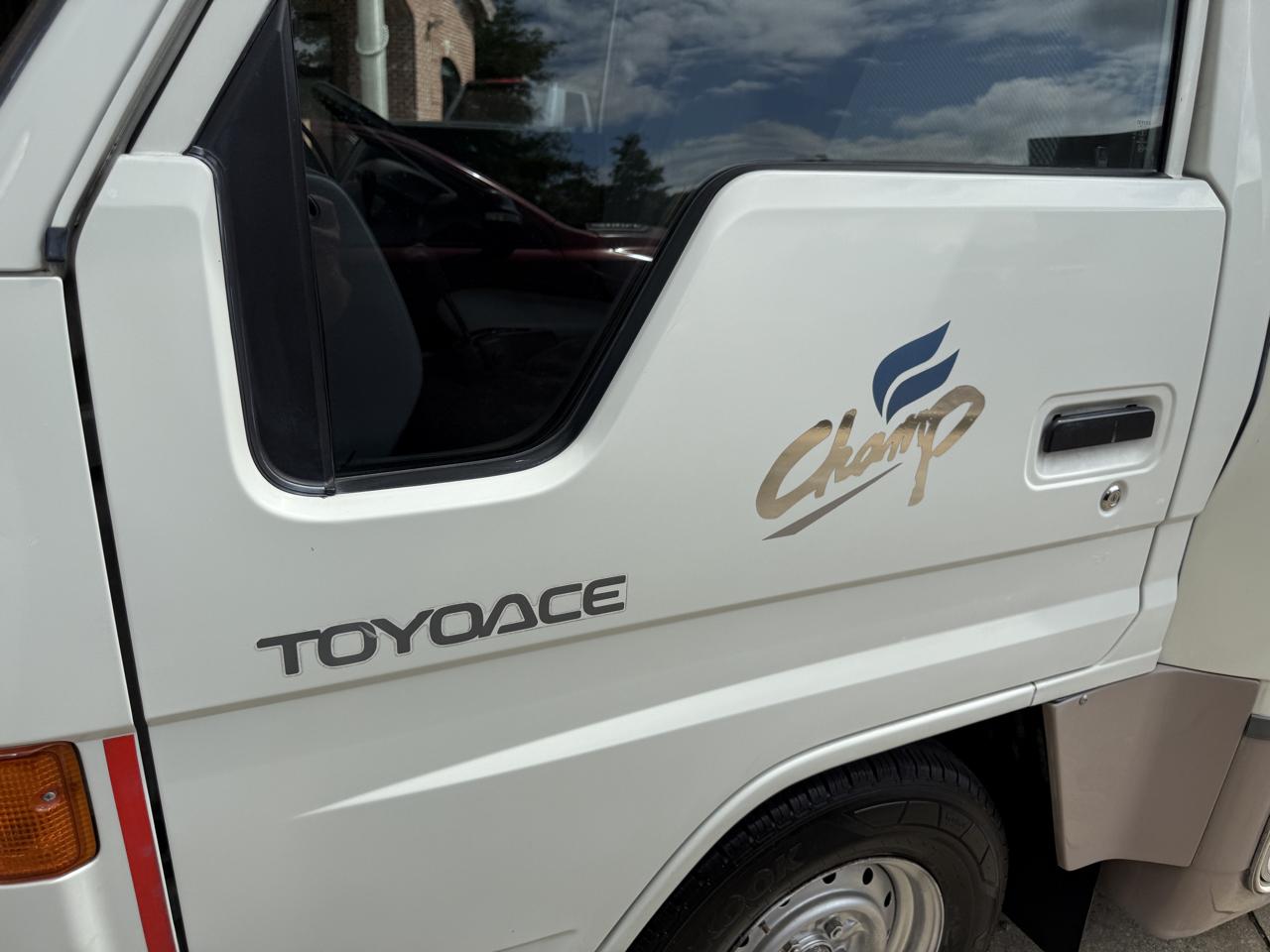 Toyota ToyoAce  1998