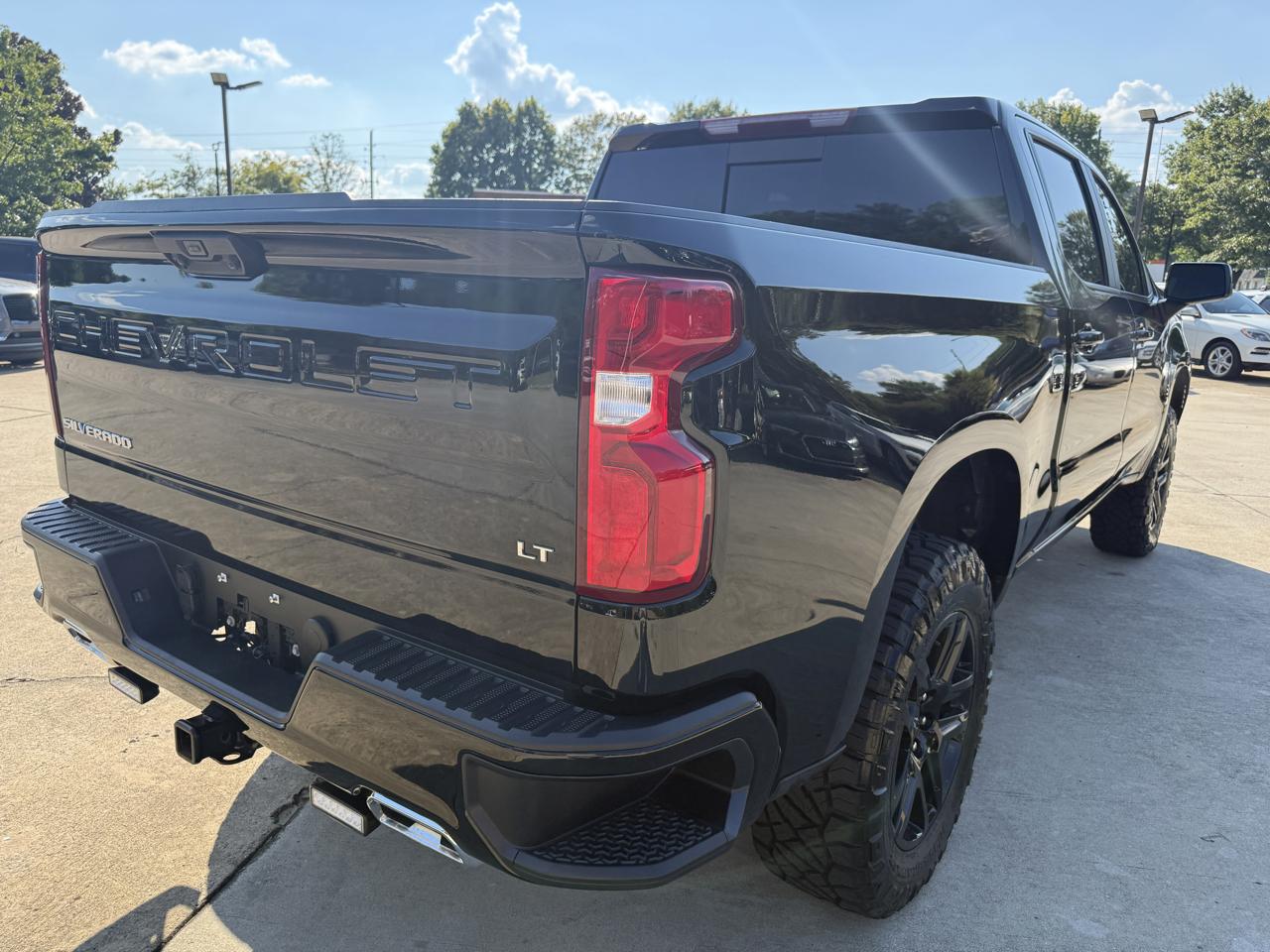 Chevrolet Silverado 1500 4WD Crew Cab 147" LT Trail Boss 2025