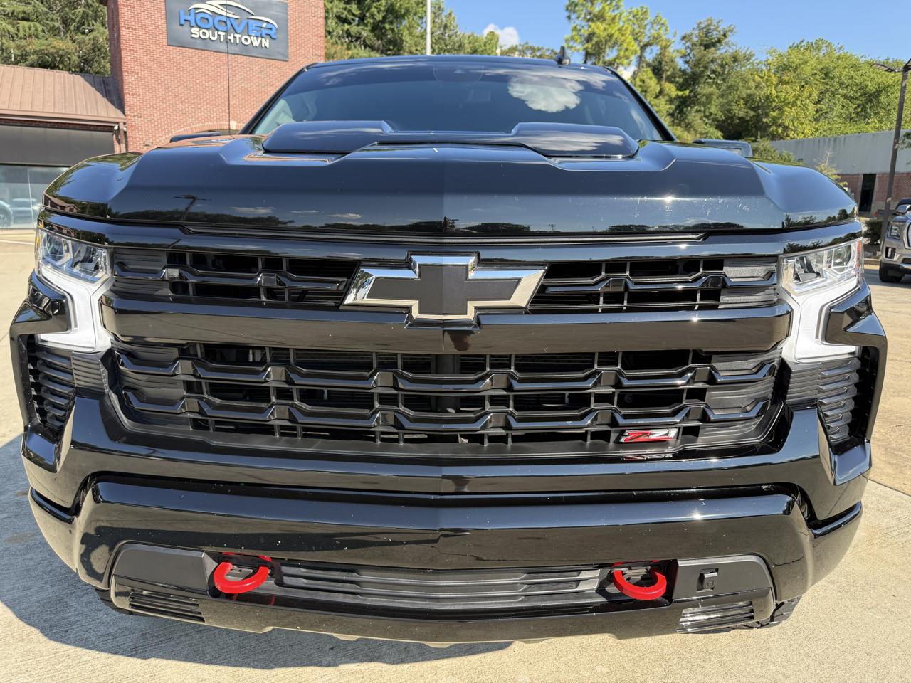 Chevrolet Silverado 1500 4WD Crew Cab 147" LT Trail Boss 2025