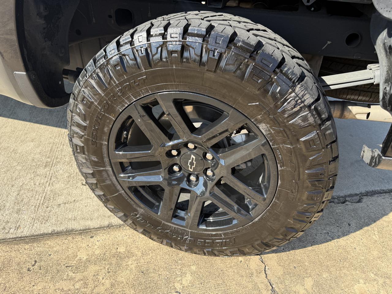 Chevrolet Silverado 1500 4WD Crew Cab 147" LT Trail Boss 2025