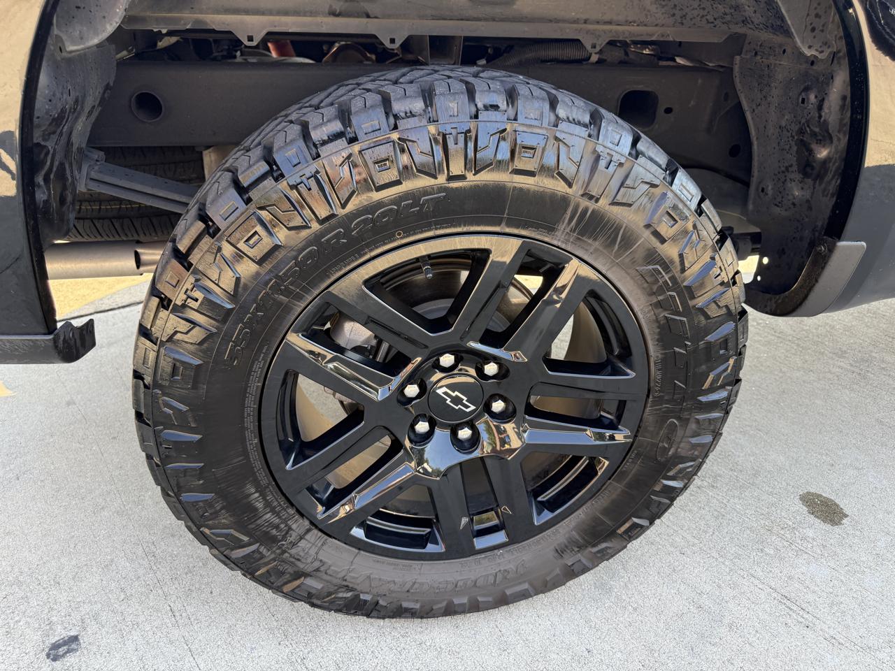 Chevrolet Silverado 1500 4WD Crew Cab 147" LT Trail Boss 2025