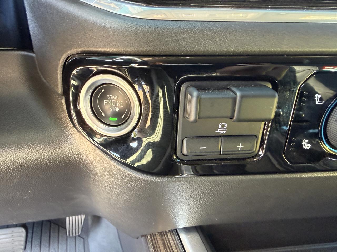 Chevrolet Silverado 1500 4WD Crew Cab 147" LT Trail Boss 2025