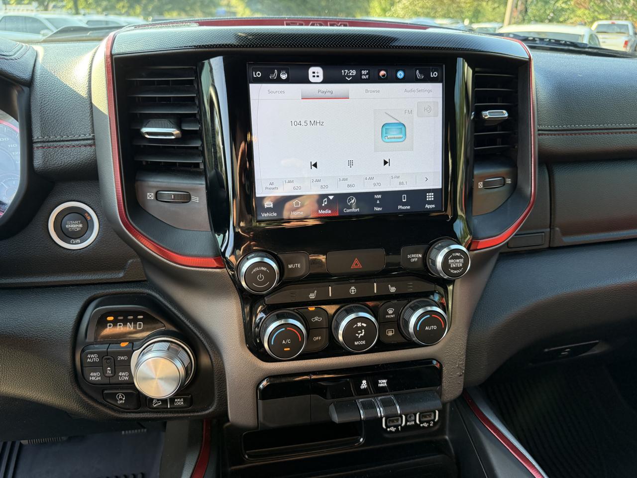 RAM 1500 Rebel Crew Cab SB 4WD 2022