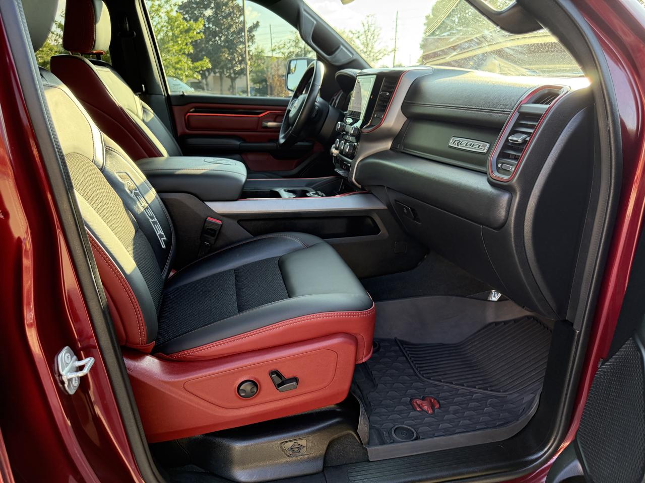 RAM 1500 Rebel Crew Cab SB 4WD 2022