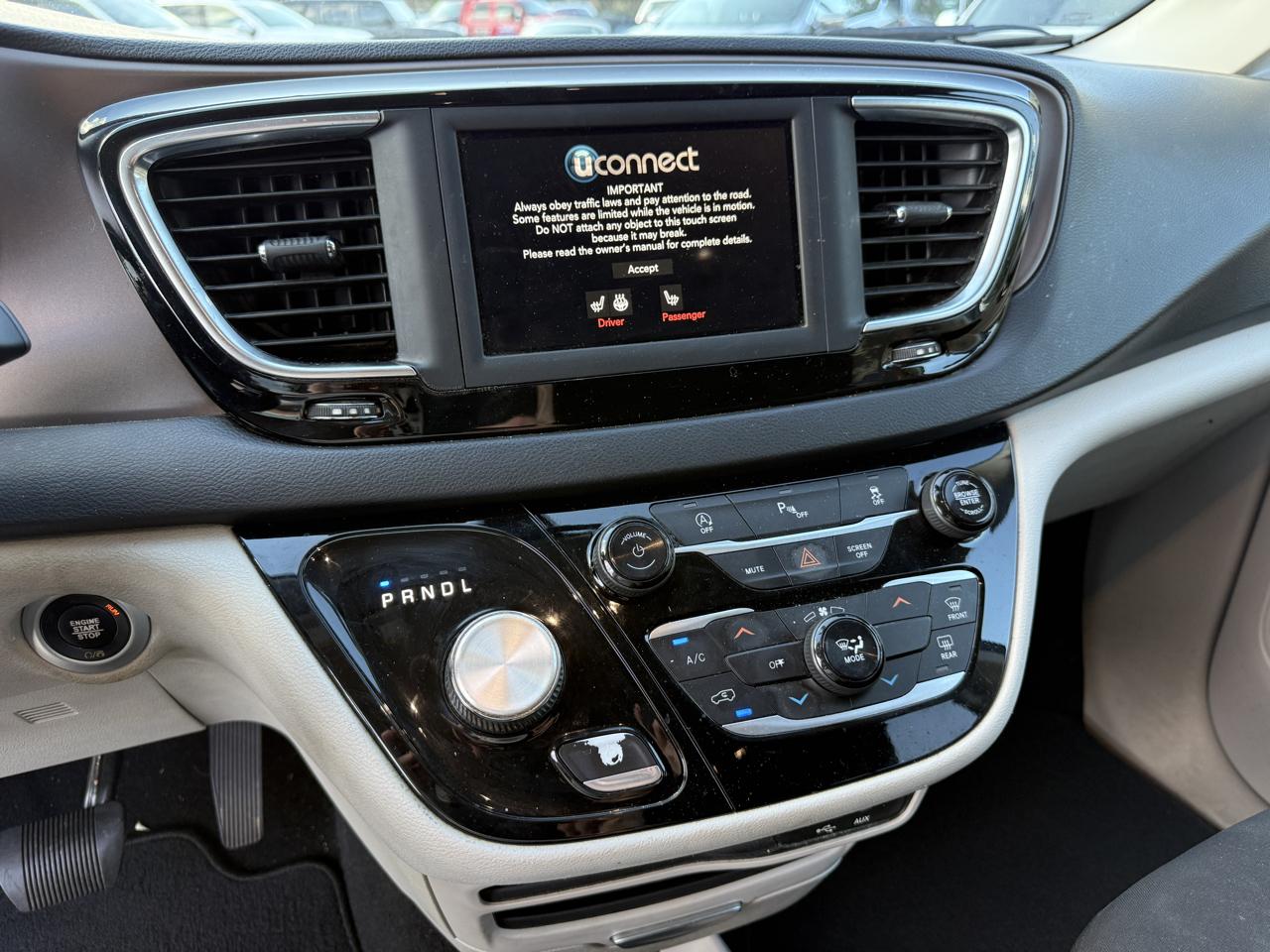 Chrysler Voyager LX 2020