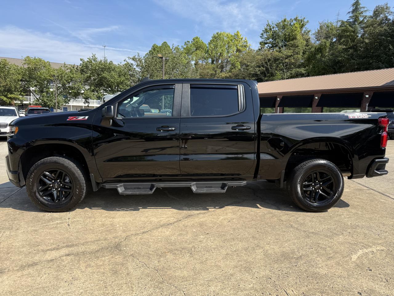 Chevrolet Silverado 1500 LT Trail Boss Crew Cab 4WD 2021