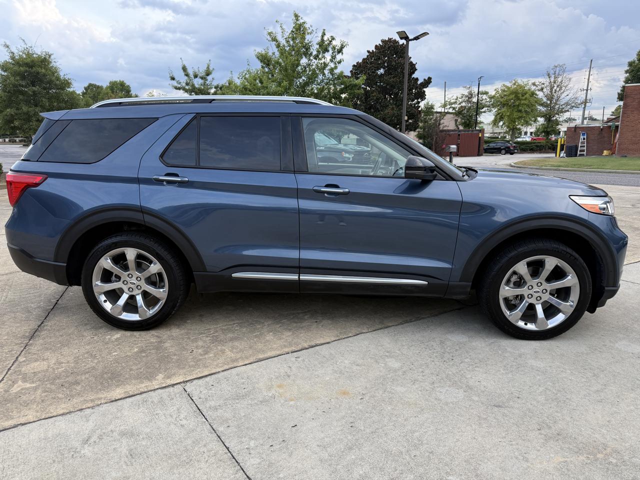 Ford Explorer Platinum AWD 2020
