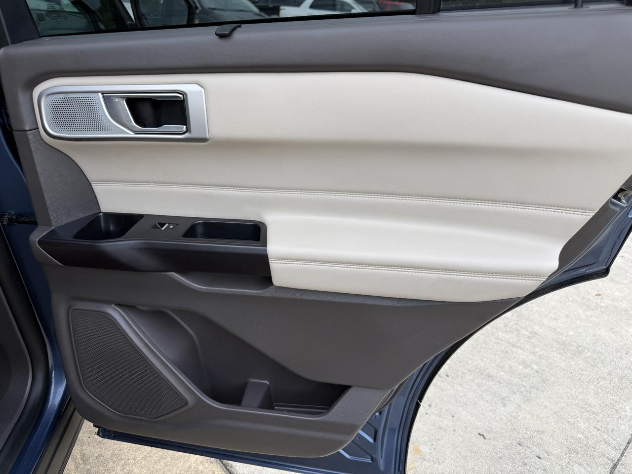 Ford Explorer Platinum AWD 2020