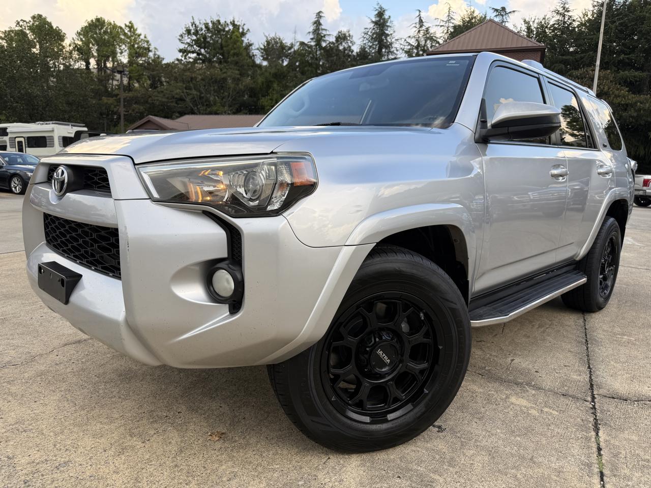 Toyota 4Runner SR5 2WD 2016