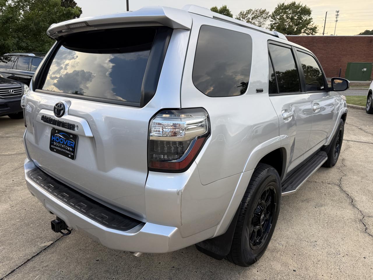 Toyota 4Runner SR5 2WD 2016