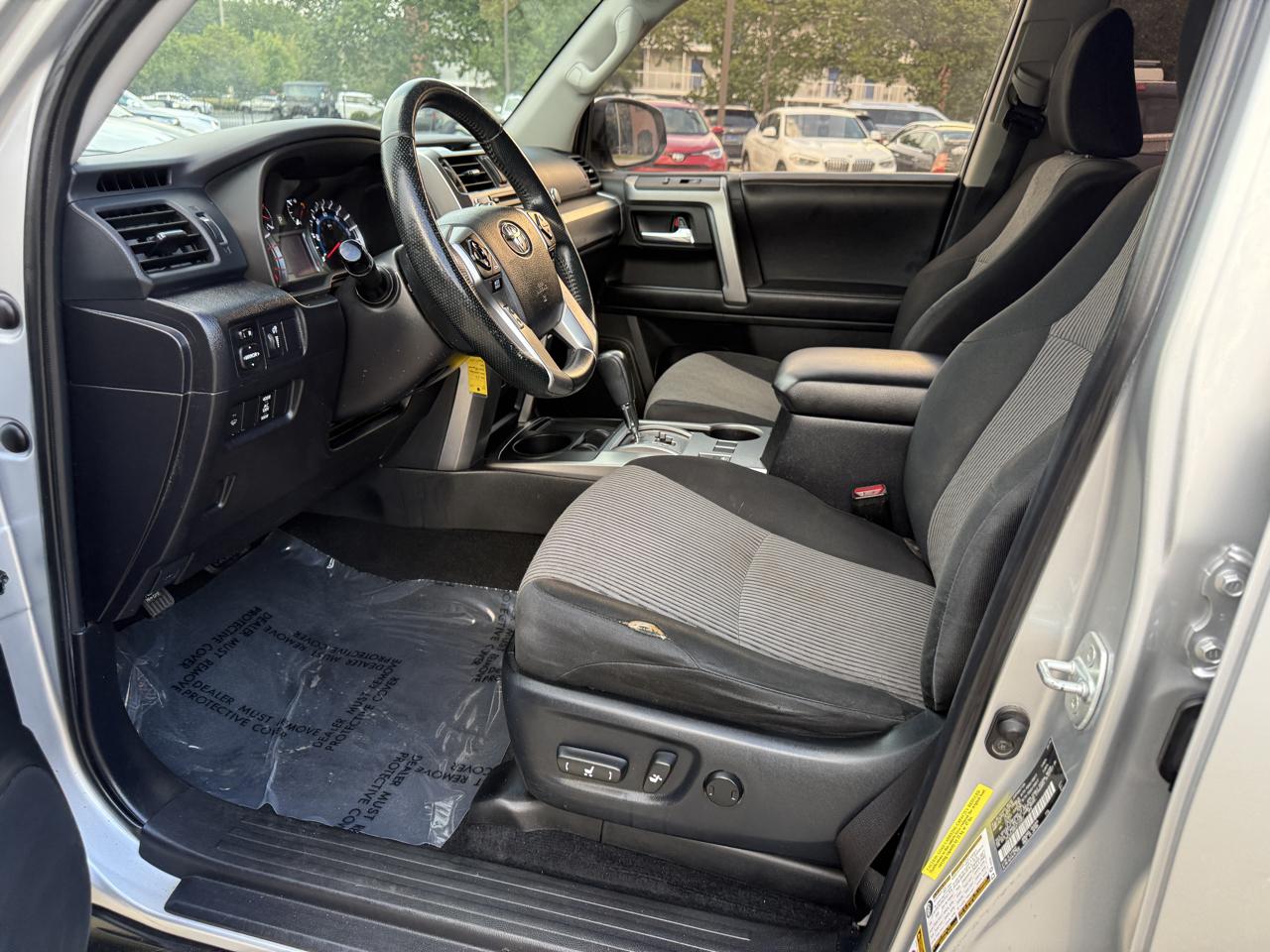 Toyota 4Runner SR5 2WD 2016