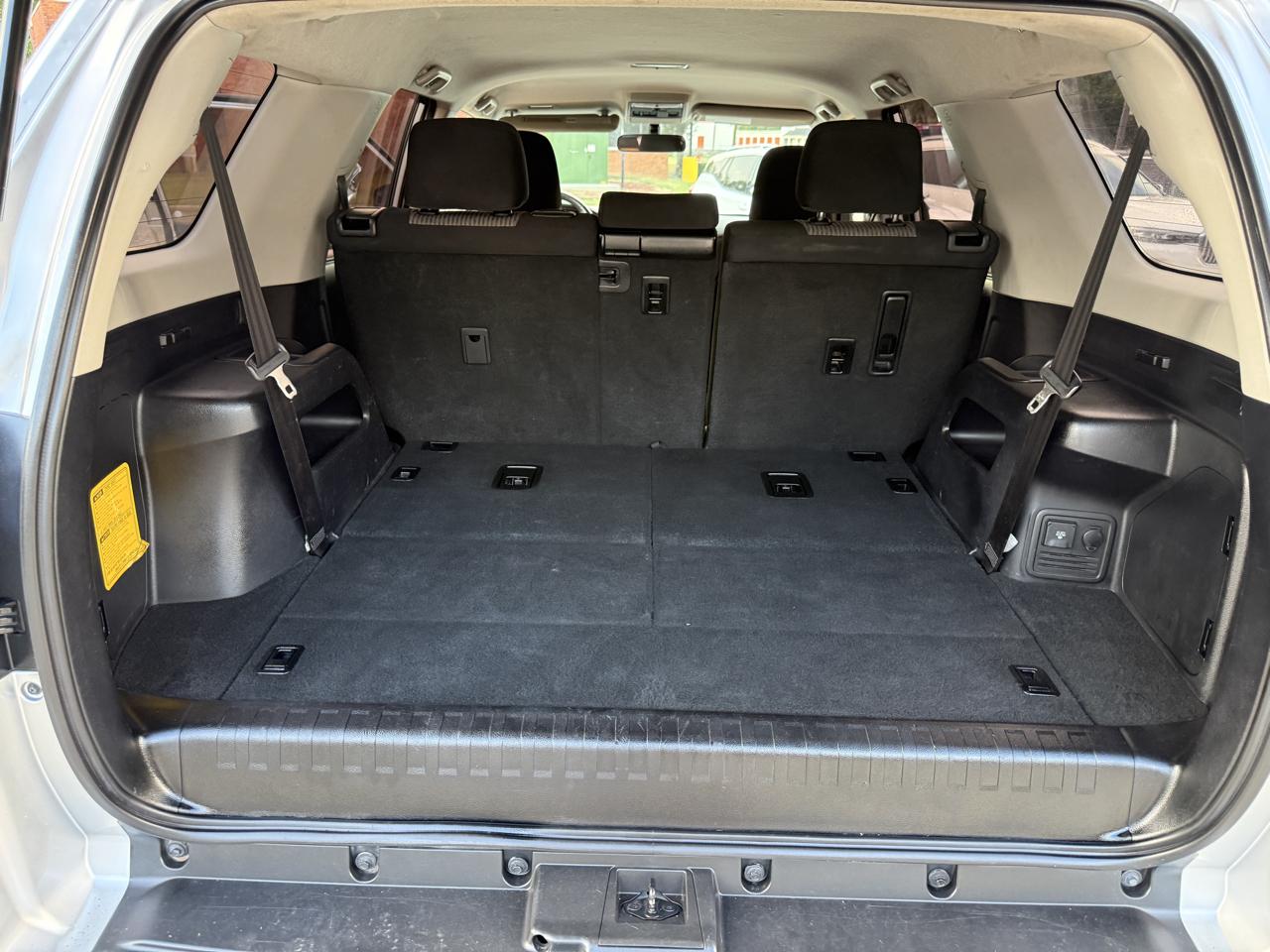 Toyota 4Runner SR5 2WD 2016