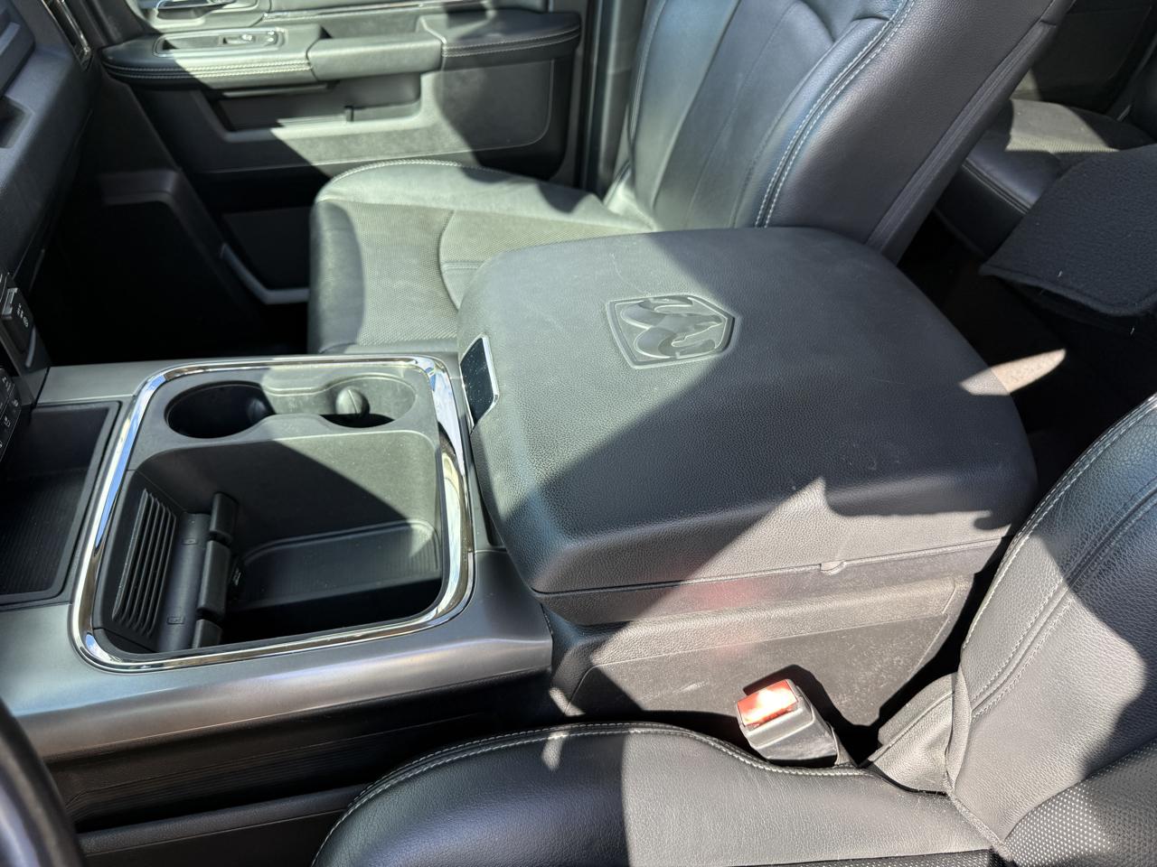 RAM 1500 Night 4x4 Crew Cab 5'7" Box *Ltd Avail* 2018