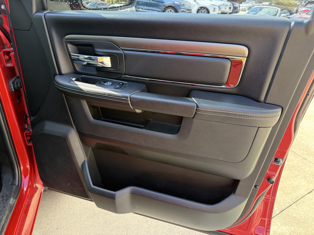 RAM 1500 Night 4x4 Crew Cab 5'7" Box *Ltd Avail* 2018