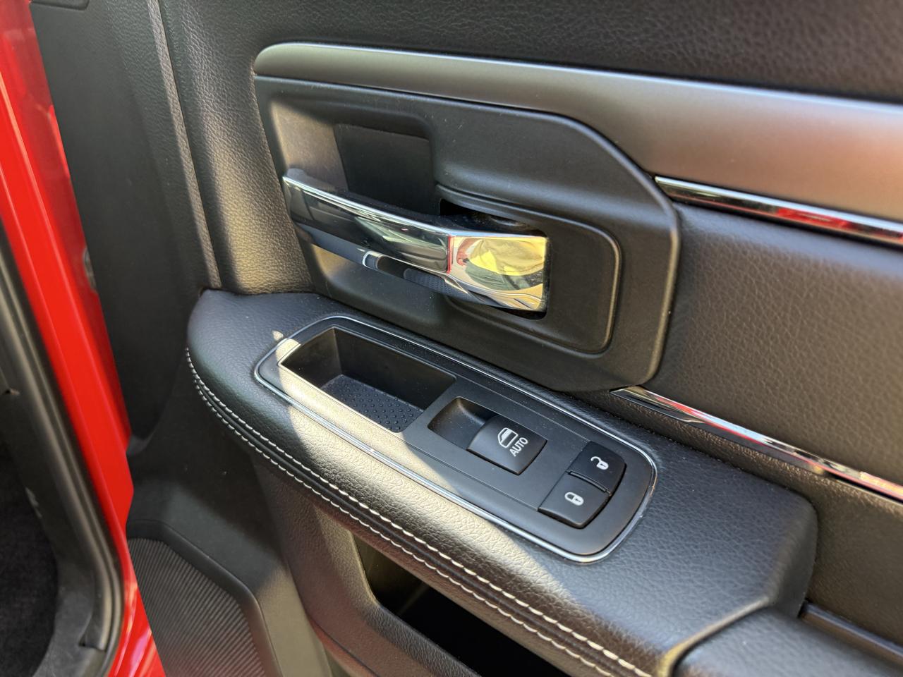 RAM 1500 Night 4x4 Crew Cab 5'7" Box *Ltd Avail* 2018