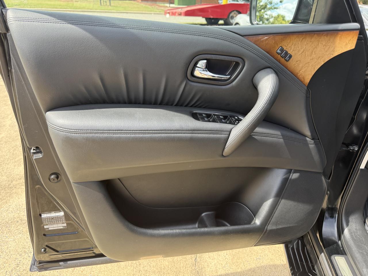 Infiniti QX56 4WD 2011