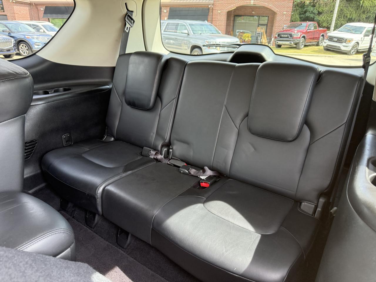 Infiniti QX56 4WD 2011