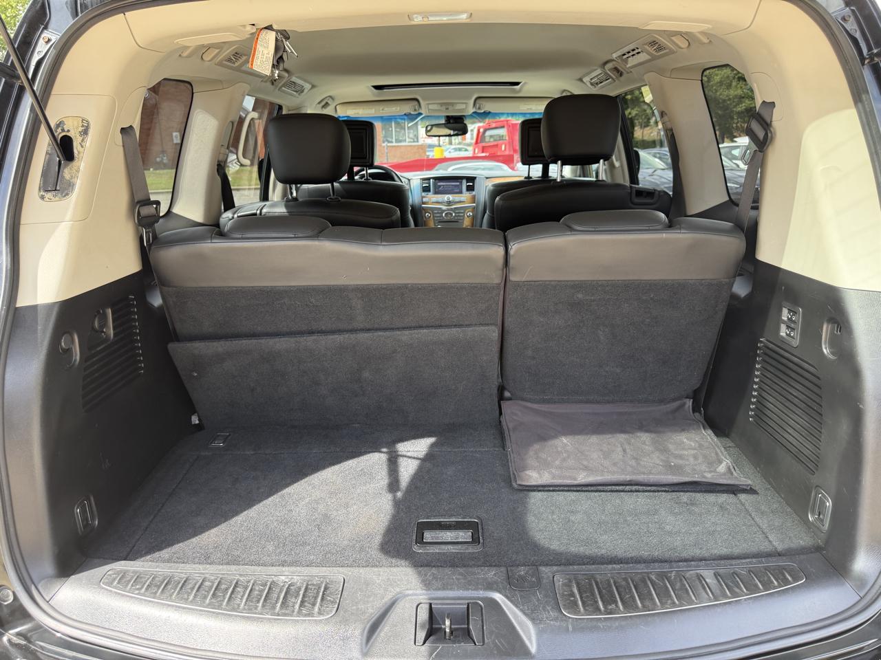 Infiniti QX56 4WD 2011