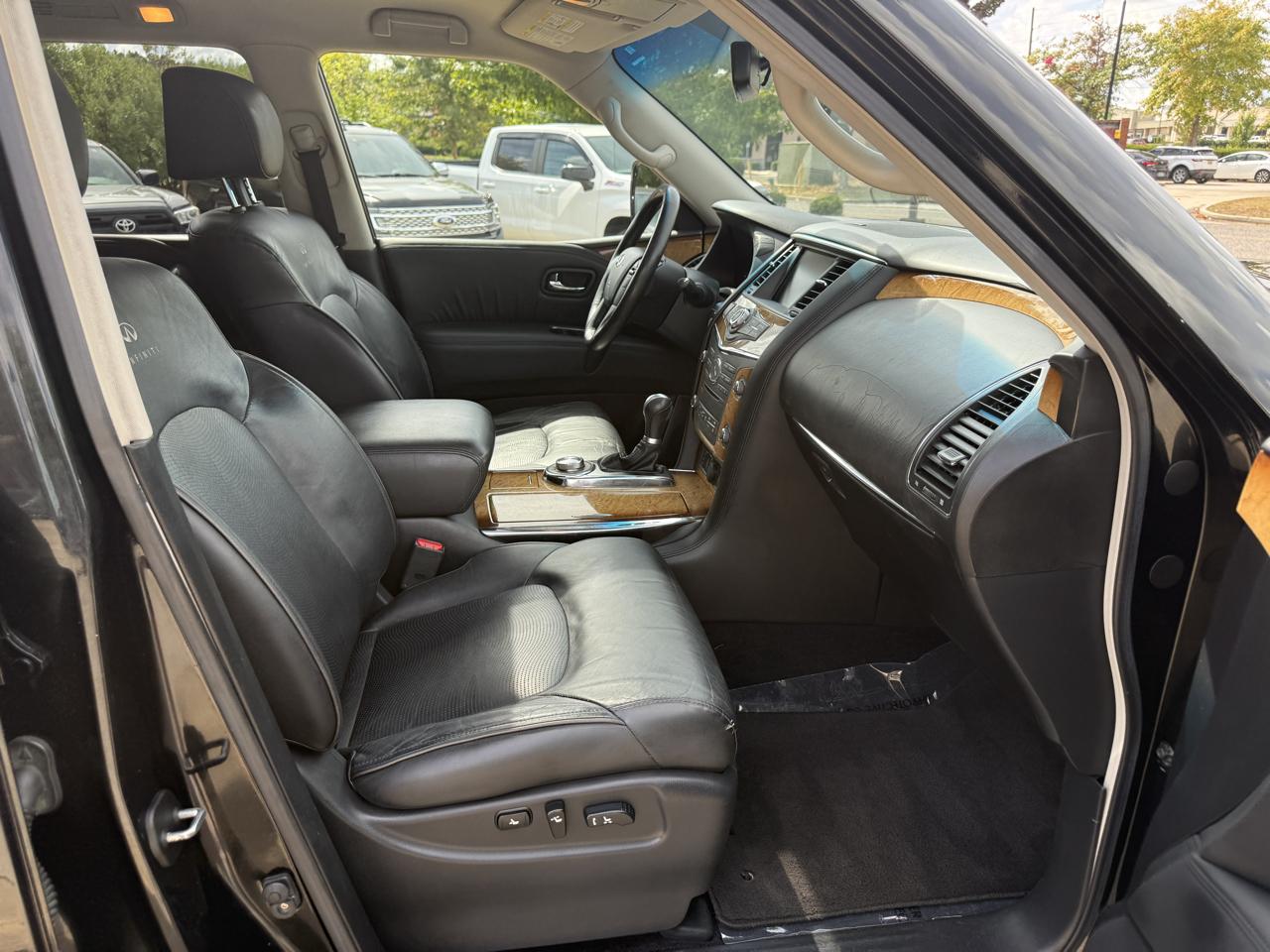 Infiniti QX56 4WD 2011