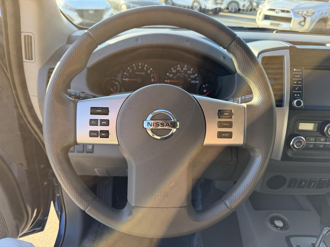 Nissan Frontier SV Crew Cab 2WD 2020