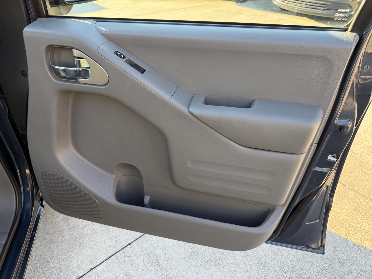 Nissan Frontier SV Crew Cab 2WD 2020