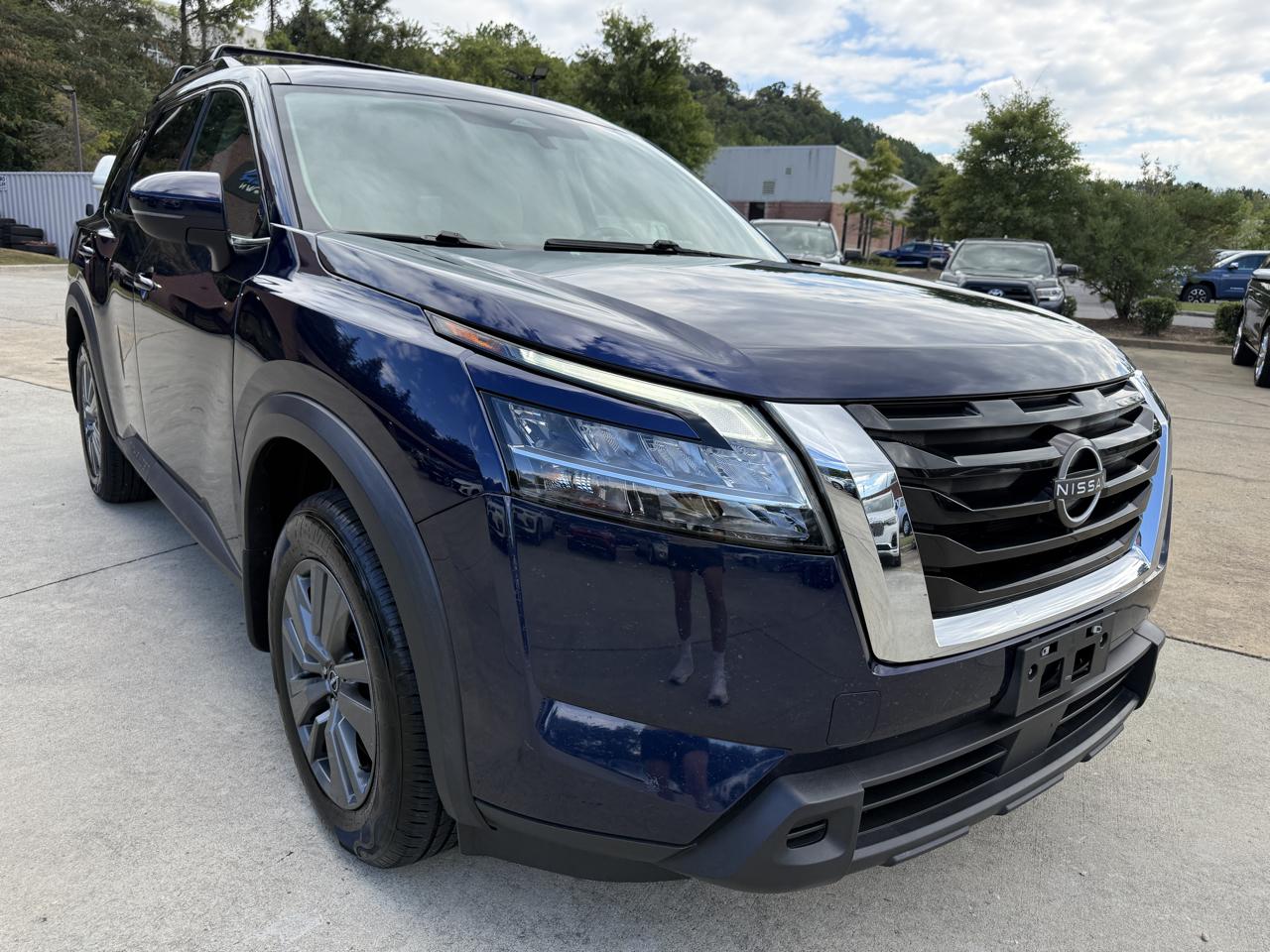 Nissan Pathfinder SV 2022