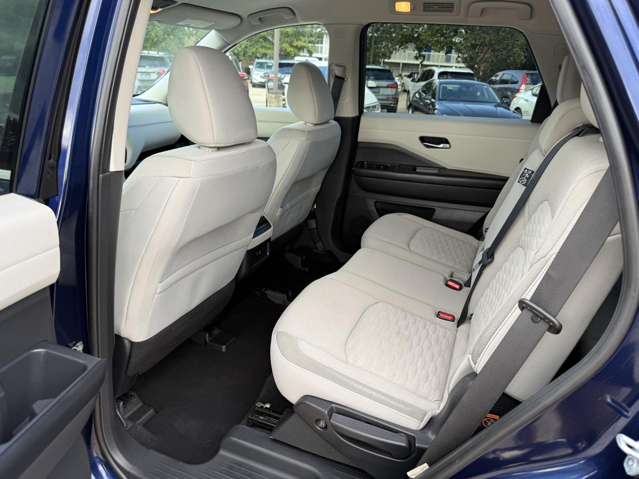 Nissan Pathfinder SV 2022