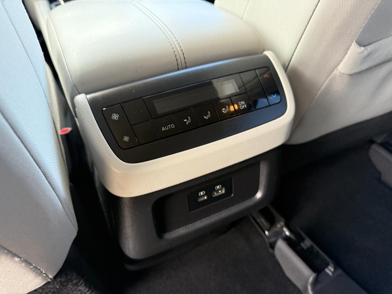 Nissan Pathfinder SV 2022