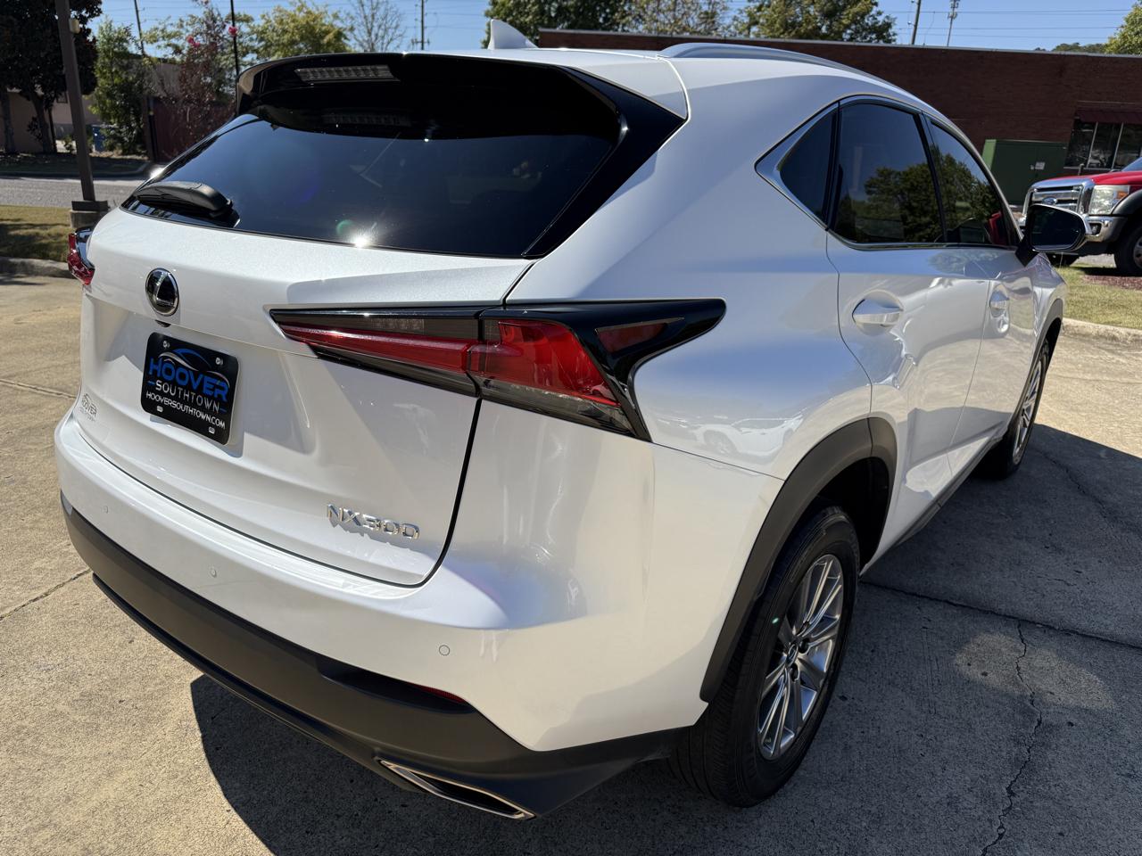 Lexus NX 300 Luxury 2021