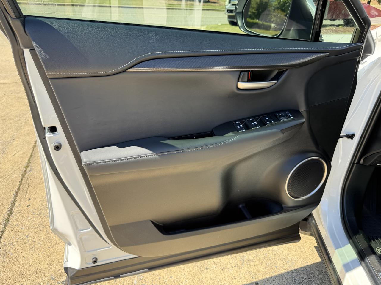 Lexus NX 300 Luxury 2021