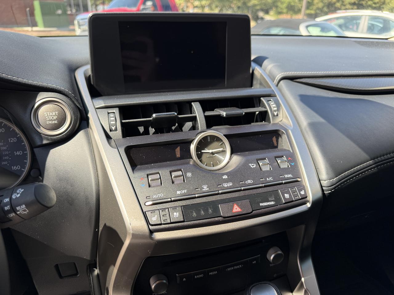 Lexus NX 300 Luxury 2021
