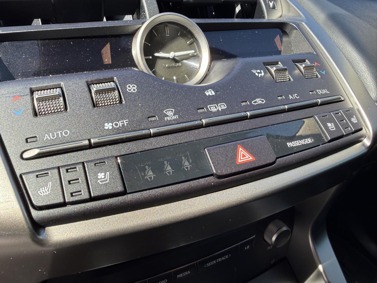 Lexus NX 300 Luxury 2021